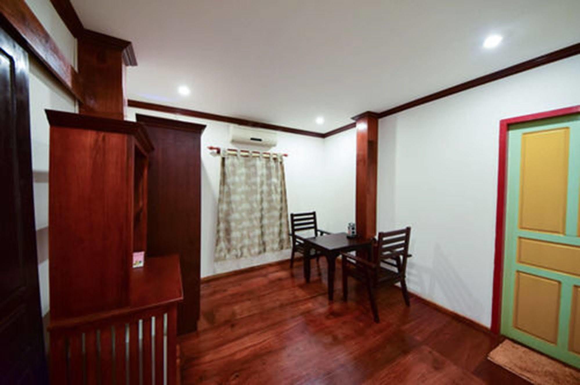 Mylaohome Guesthouse Luang Prabang Exteriör bild